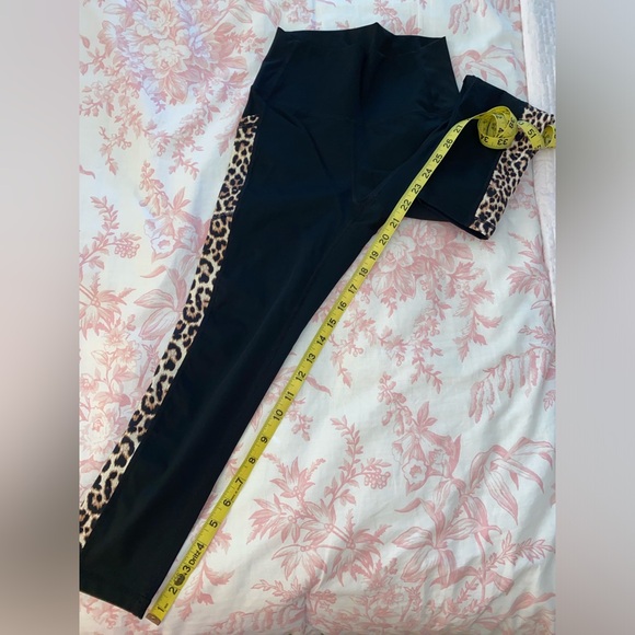 Zyia Active Black & Animal Print Leggings - Picture 7 of 7